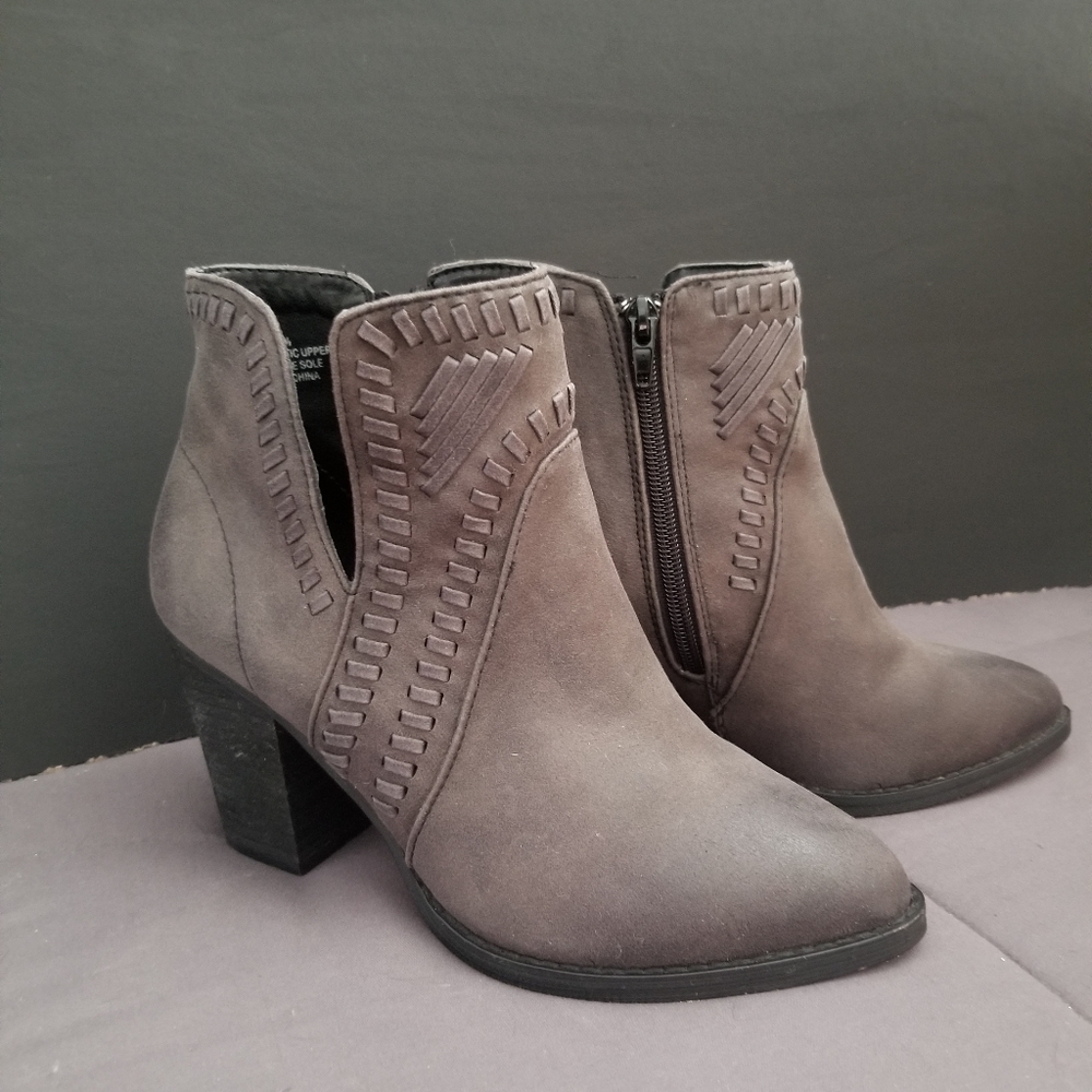 Zigi Soho Grey Booties